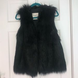 Abercrombie & Fitch Faux Fur Vest